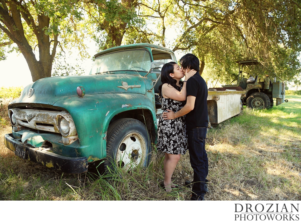 Jessies-Grove-Winery-Engagement-Lodi-003