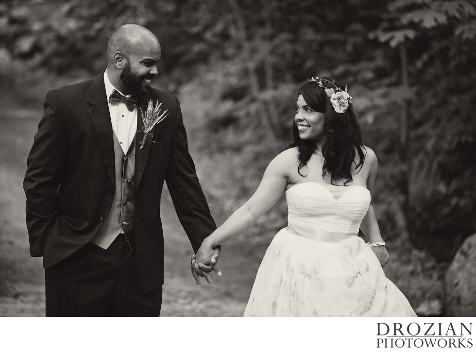 Almay-Ranch-Coffee-Creek-Wedding-001