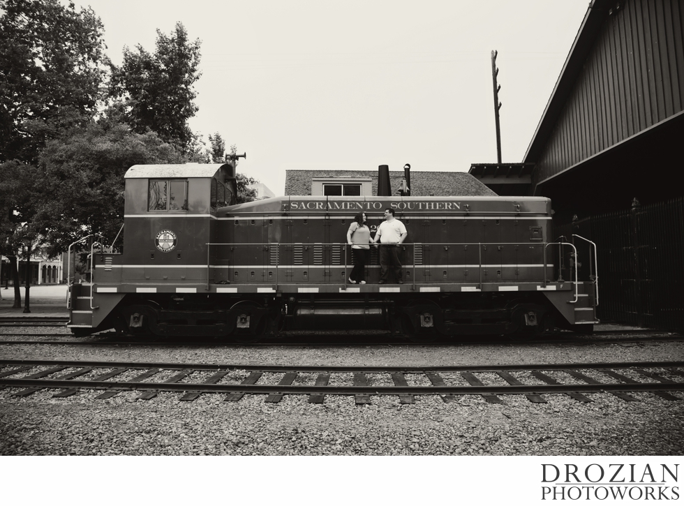 Old-town-Sacramento-Engagement-11