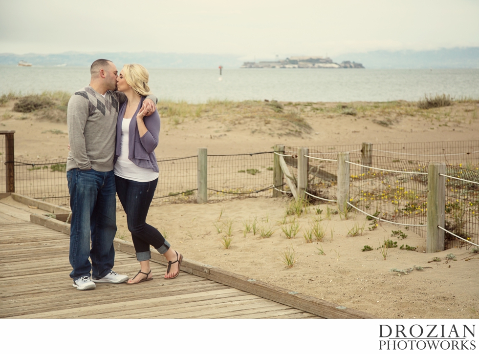 Crissy-Field-Engagement-Photos-San-Francisco-01